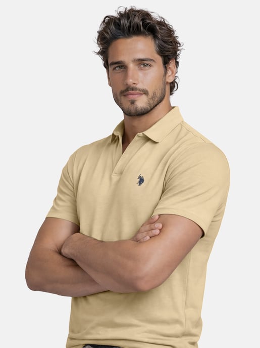 Polo para hombre U.S. Polo Assn. con cuello abierto - Image 6