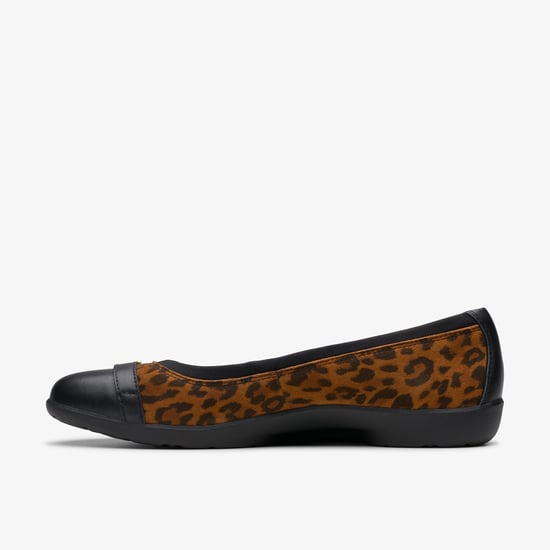 Zapatos de Leopardo con Estampado de Rosa del Prado - Image 2