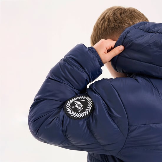 Chaqueta Puffer para Niños y Niñas con Capucha en Color Marino, Abrigada y Acolchada - Image 5