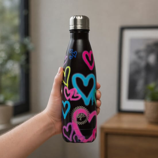 Botella de agua metálica negra con diseño de graffiti y corazón | Tapa roscada reutilizable a prueba de fugas - Image 5