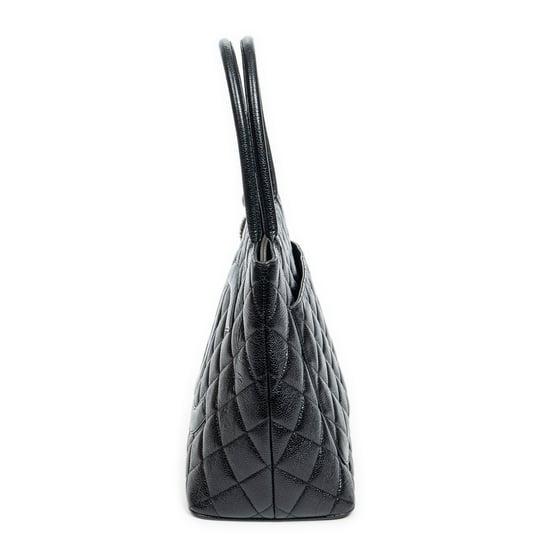 Chanel Medallion Tote  en Black Cuero de ternero - Image 3
