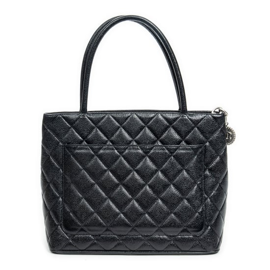 Chanel Medallion Tote  en Black Cuero de ternero - Image 5