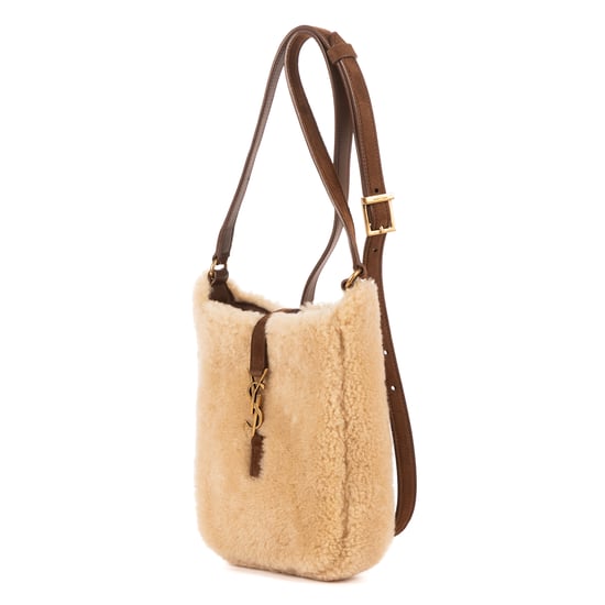 Yves Saint Laurent 5 à 7 Shearling Bucket Mini en  beige Cuero de becerro - Image 2