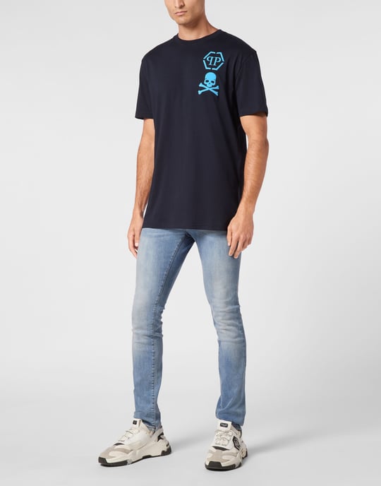 Camiseta Cuello Pico Skull&Bones - Image 4