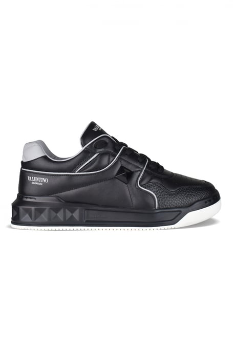 Valentino Garavani Sneakers One Stud Negro - Image 1