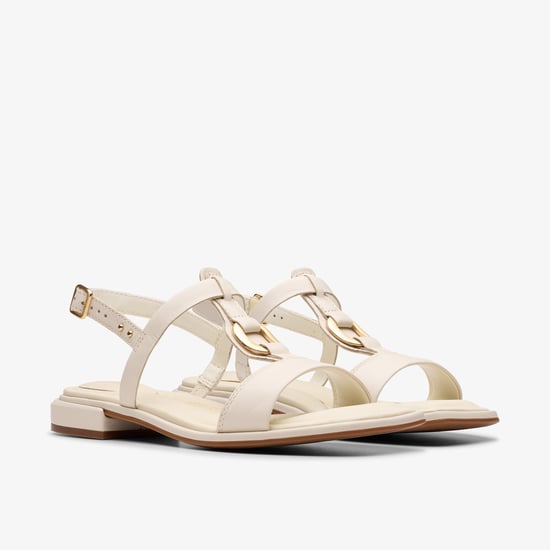 Sandalias de cuero crema Ariany Sling - Image 4