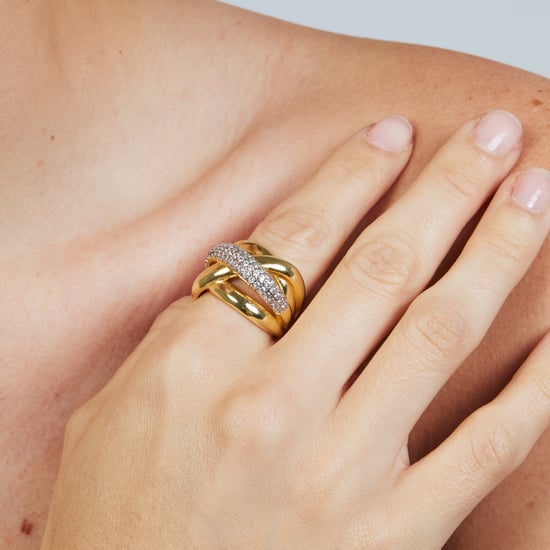 Anillo Luxenter de Aleación de Metal y Circonita Brillante acabado en oro amarillo de 18k - Prukah - Image 4