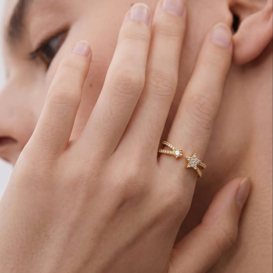 Anillo Luxenter de Aleación de Metal y Circonita Brillante acabado en oro amarillo de 18k - Helmsu - Image 2