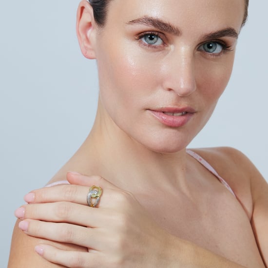 Anillo Luxenter de Aleación de Metal y Circonita Brillante acabado en oro amarillo de 18k - Denan - Image 2