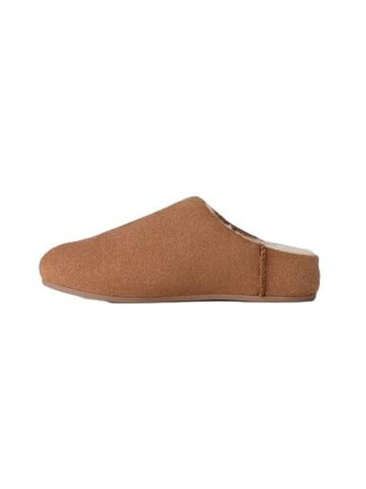 UGG Zapatillas Slip On Castaño - Image 5