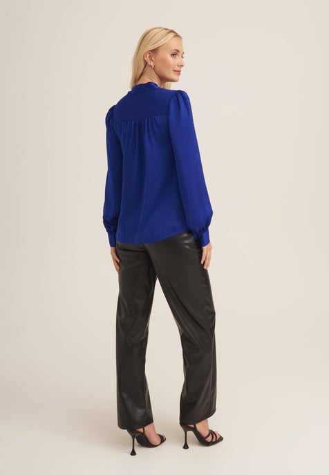 Top de Manga Larga con Cuello Anudado Azul Real - Image 3