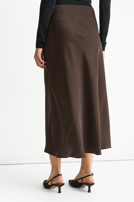 Falda Midi al Bies Chocolate - Image 4