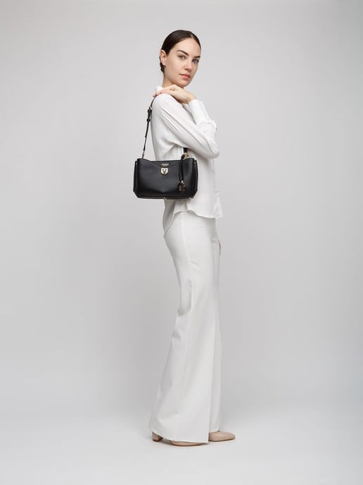 Bolso de Hombro Guess Negro - Image 5