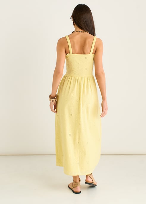 Vestido de verano amarillo con corpiño fruncido y bordados - Image 3