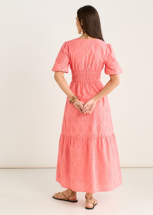 Vestido de encaje con escote en V y bordados en color coral - Image 4