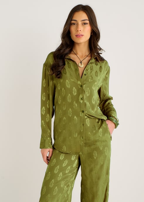Camisa de jacquard de satén con estampado floral en color caqui - Image 2