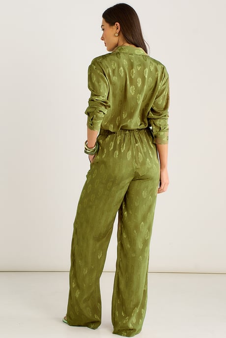 Pantalones de jacquard de satén con estampado floral en color caqui - Image 4