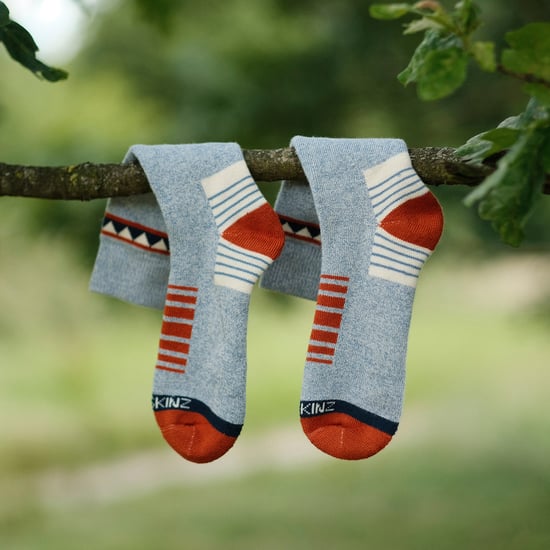 Calcetines de senderismo de longitud media de bambú para hombres y mujeres - Image 5