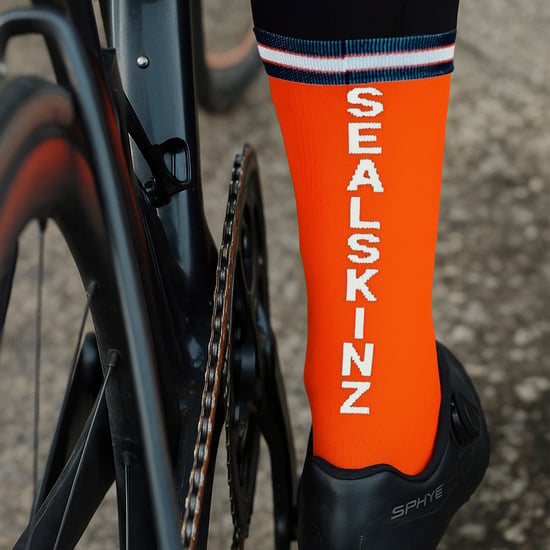 Calcetines de ciclismo de media longitud de una sola capa para hombres y mujeres - Image 3