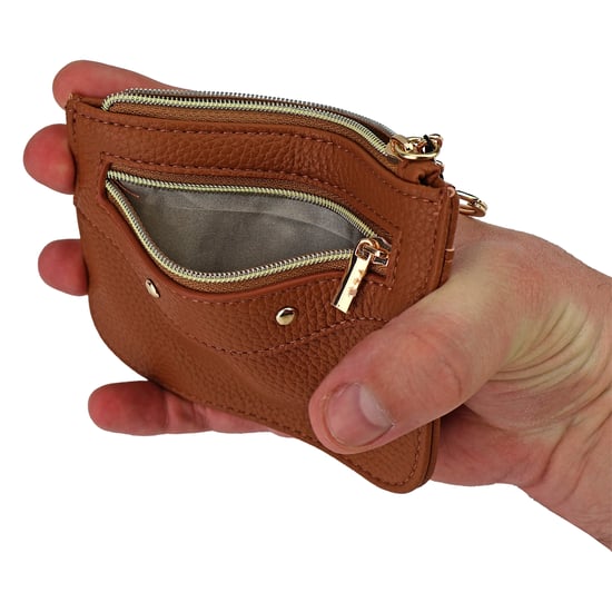 Cartera Compacta para Damas en Cuero Sintético con Múltiples Slots para Tarjetas - Image 4