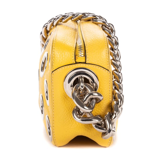 Prada Grommet Bauletto Chain Bag en amarillo Cuero de ternero - Image 4