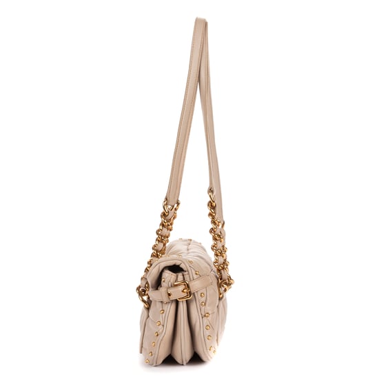 Miu Miu Turn Lock Studded Flap en beige Cuero de ternero - Image 3