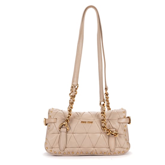 Miu Miu Turn Lock Studded Flap en beige Cuero de ternero - Image 5
