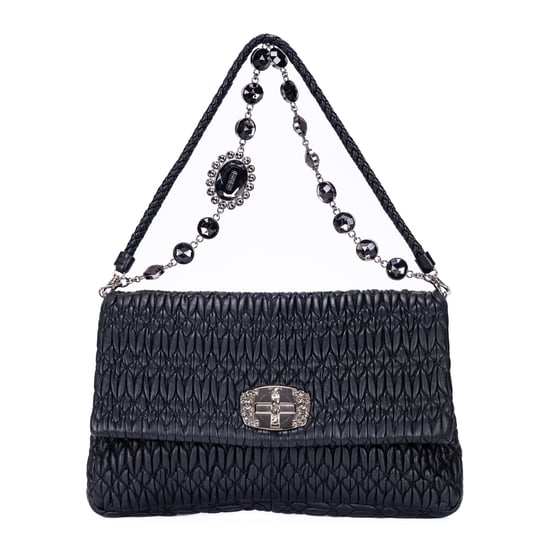 Miu Miu Medium Crystal Chain Flap Clutch en negro Cuero de ternero - Image 1