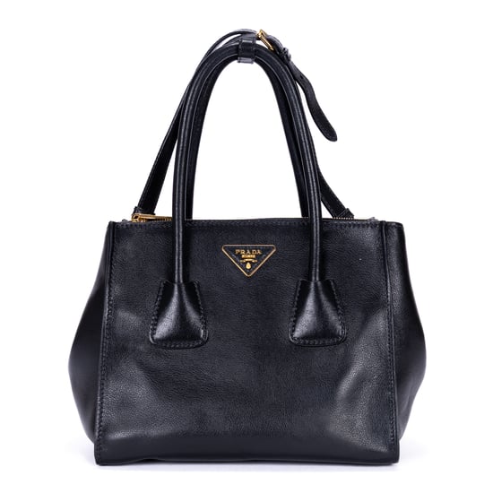 Prada Twin Pocket Double Handle Tote en negro Cuero de ternero - Image 1