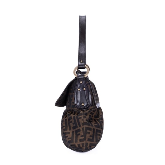Fendi Chef Flap Hobo en Brown Lienzo - Image 3
