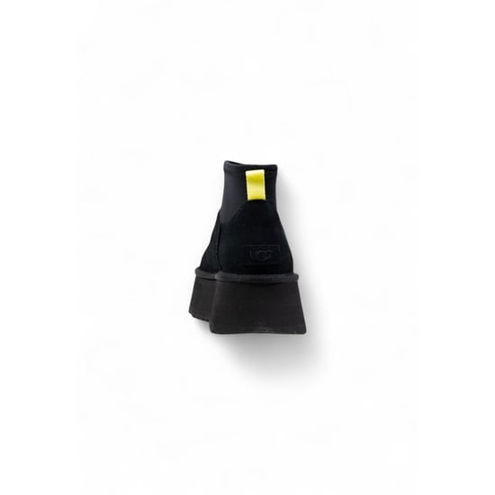 UGG Botas de Tobillo de Cuero Suede Negros - Image 4