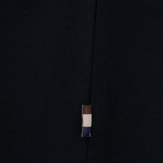 Camiseta Negra Aquascutum Active Raglan A Cuadros Con Bolsillo - Image 4