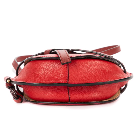Loewe Mini Gate Crossbody Mini en rojo Cuero de ternero - Image 6