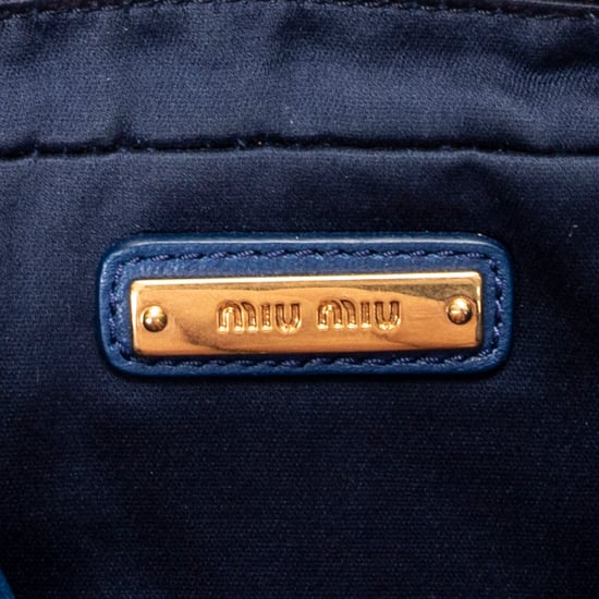 Miu Miu Small Belt Bag en azul Cuero de ternero - Image 6