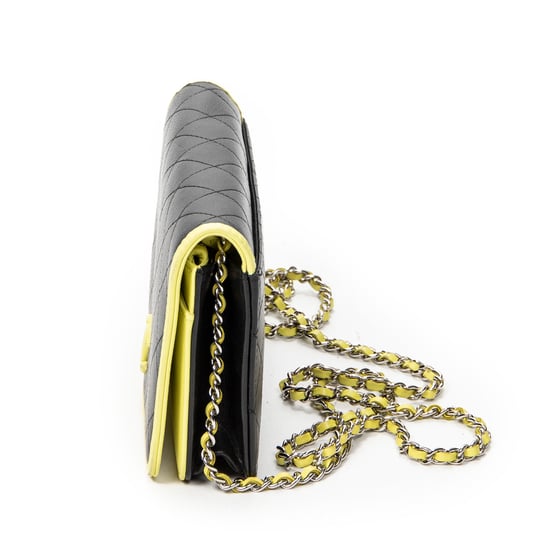 Chanel CC Wallet on Chain en verde claro Cuero de ternero - Image 3