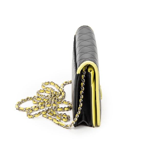 Chanel CC Wallet on Chain en verde claro Cuero de ternero - Image 4
