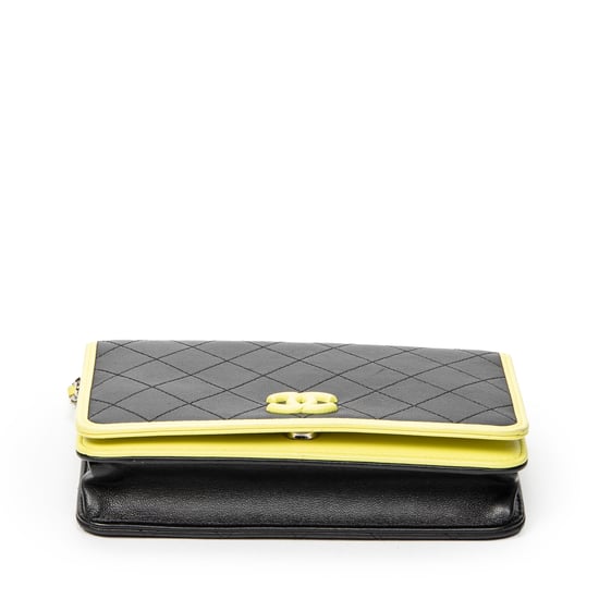 Chanel CC Wallet on Chain en verde claro Cuero de ternero - Image 6