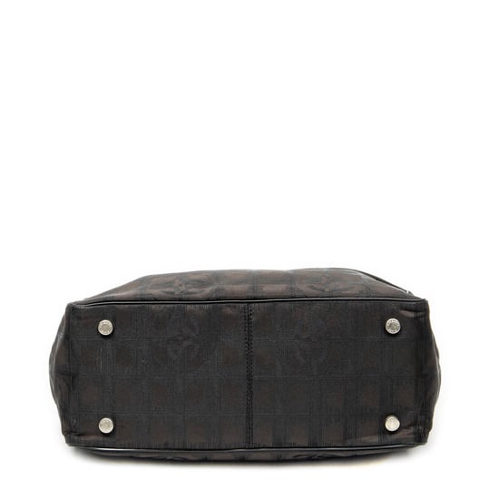 Chanel New Travel Line Small Shopping Tote en marrón oscuro Lienzo - Image 6
