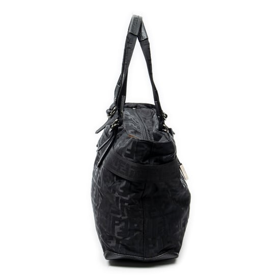 Fendi Medium Belt Tote  en  negro Lienzo - Image 4