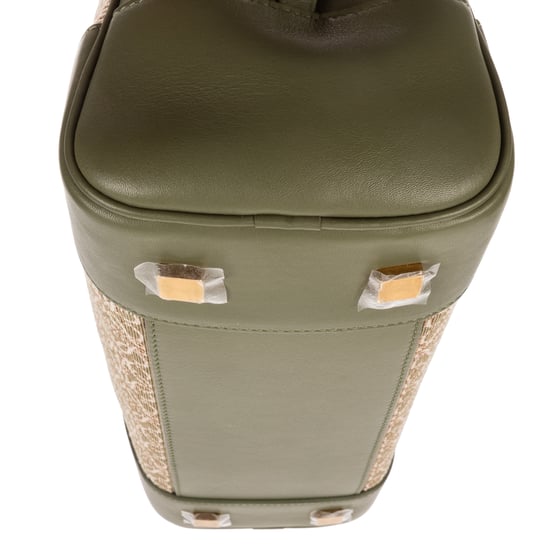 Loewe Amazona Anagram Zip Tote 28 en verde Cuero de ternero - Image 6