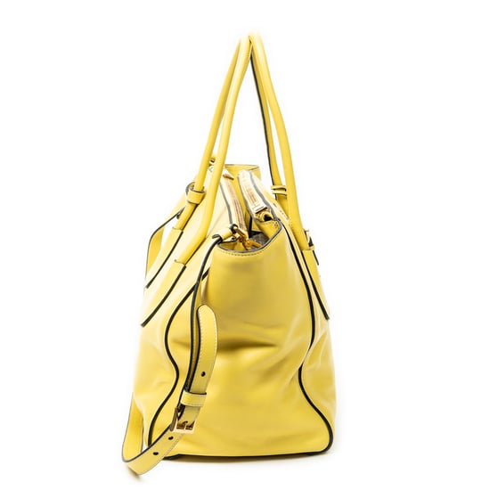 Prada Twin Pocket Double Handle Tote  en  amarillo Cuero de ternero - Image 4