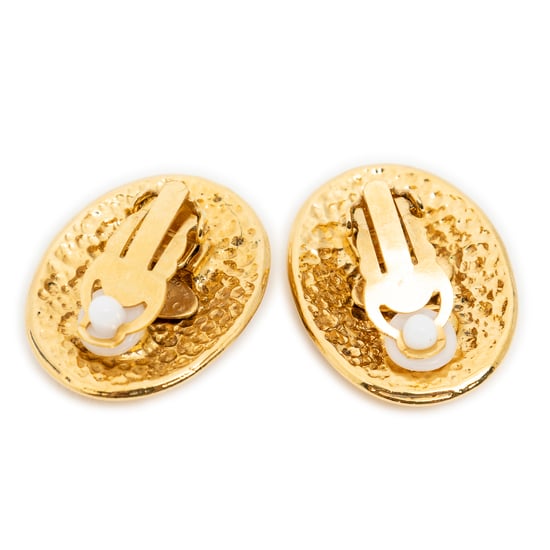 Chanel CC Oval Clip On Earrings en oro Acero inoxidable sin níquel - Image 2