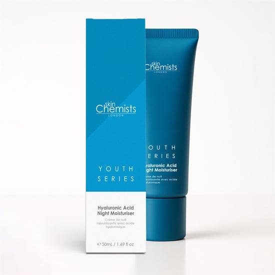skinChemists Set completo de productos esenciales antiedad con ácido hialurónico - Image 5