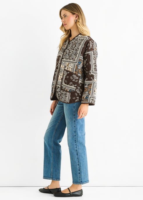 Chaqueta acolchada ligera de viscosa con estampado de azulejos Paisley en tonos chocolate - Image 3