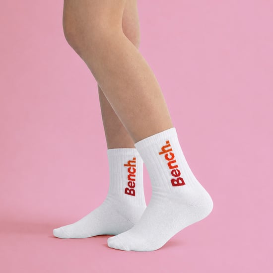 Paquete de 5 pares de calcetines deportivos para niños, de algodón, coloridos, con logo, suaves. - Image 5