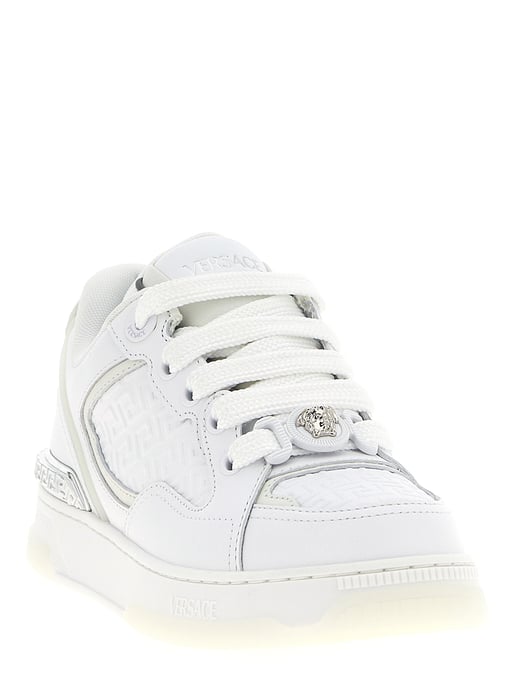 Zapatillas bajas de piel de ternero blancas de Versace - Image 2