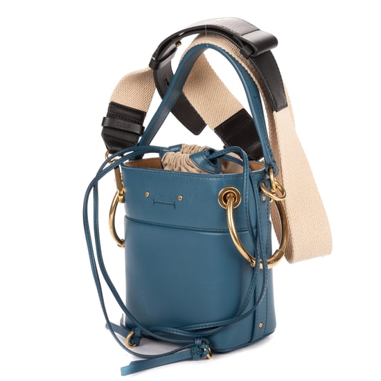 Chloé Mini Roy Bucket Mini en  azul Cuero de ternero - Image 2
