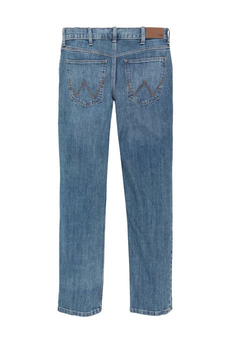 Wrangler Greensboro Regular Mid Stone Jeans - Image 3