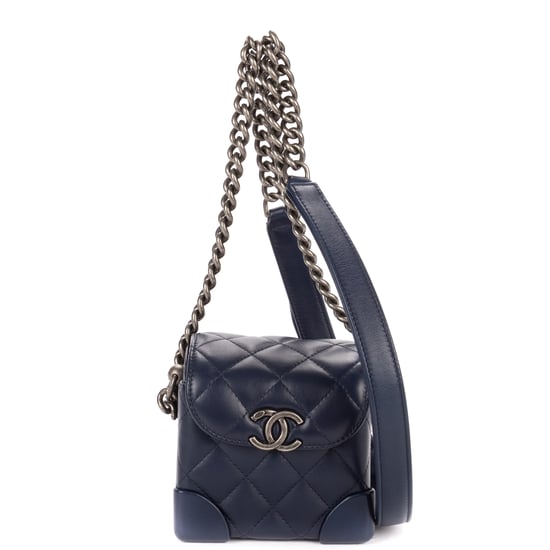 Chanel Mini Trunk Flap Mini en Marina Cuero de ternero - Image 1