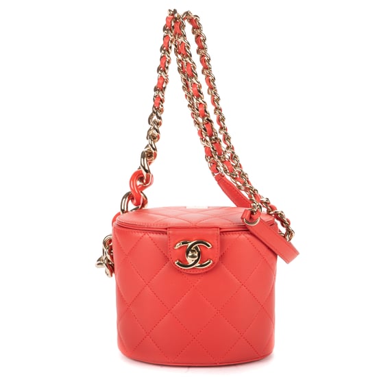 Chanel Mini Pearl Chain Vanity Case en rosa Cuero de ternero - Image 1